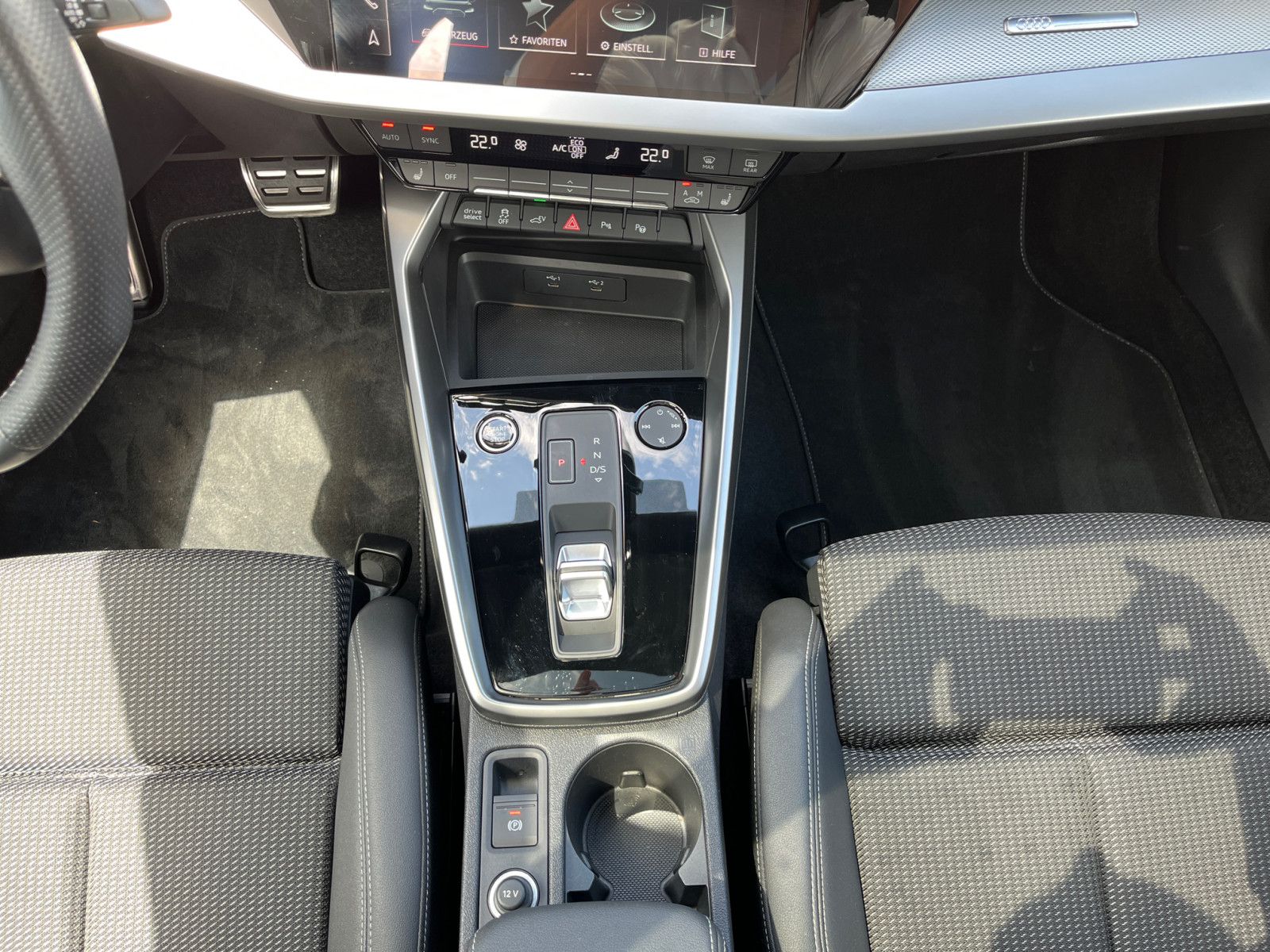 Audi A3 Sportback 40 TFSIe S tronic S line - Samsaru's Car Outlet
