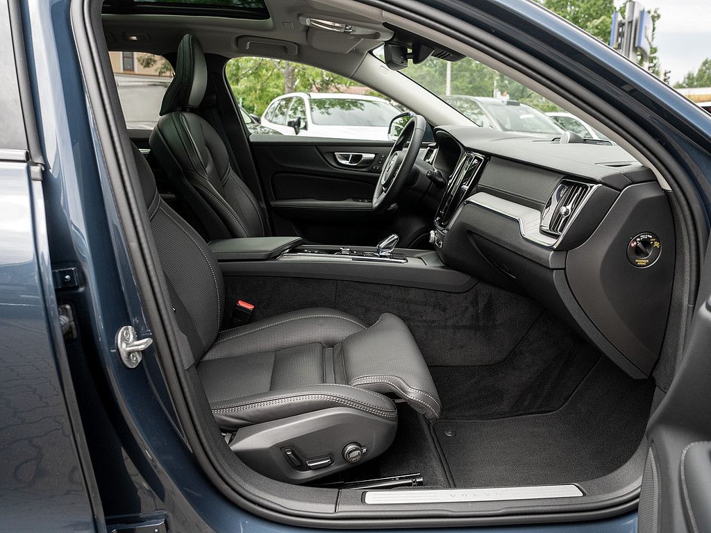 Volvo V60 Cross Country B5 AWD Ultimate 360° PANO HUD