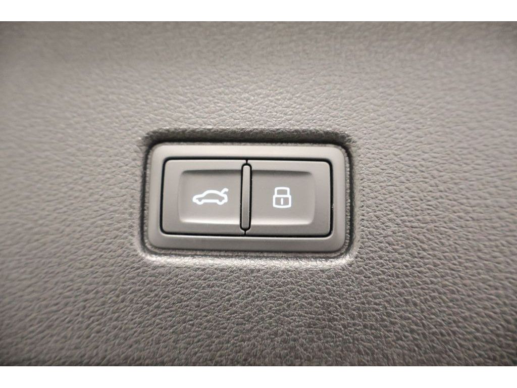 Audi Q5 Sportback 50 TFSI e quattro S-line S-tronic,N