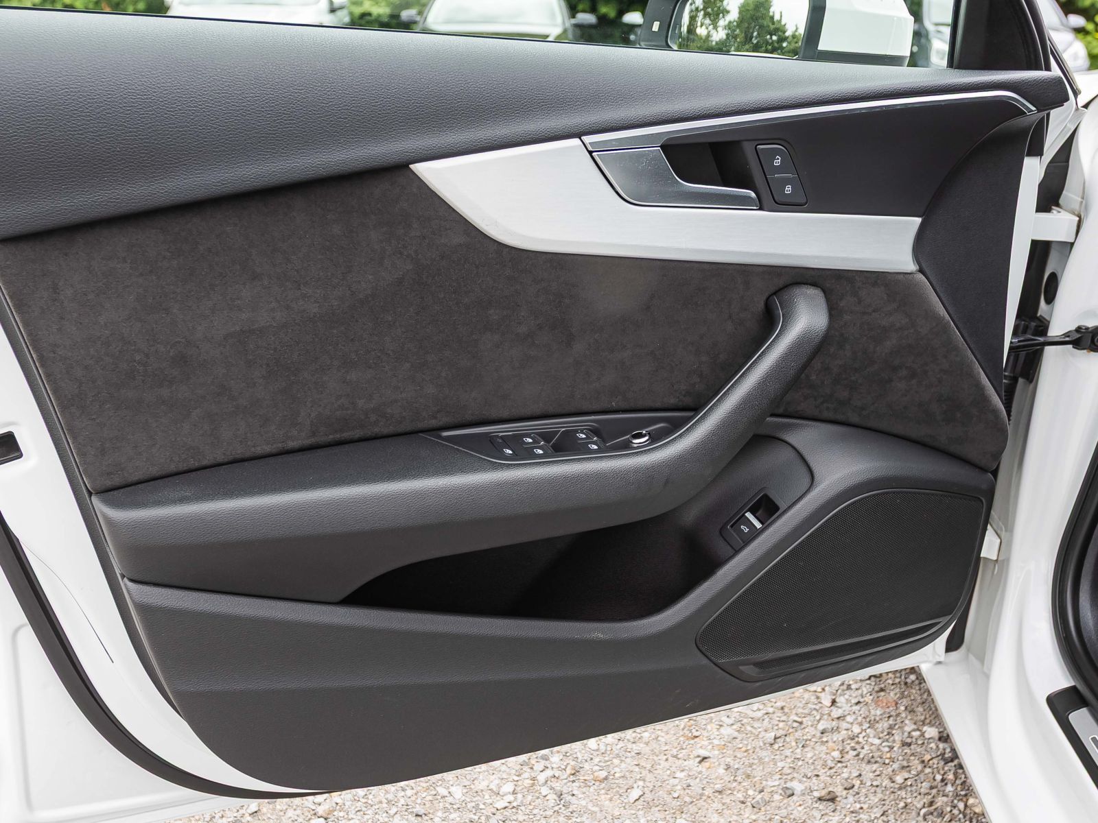 Audi A4 Avant S line 35TFSI - Samsaru's Car Outlet