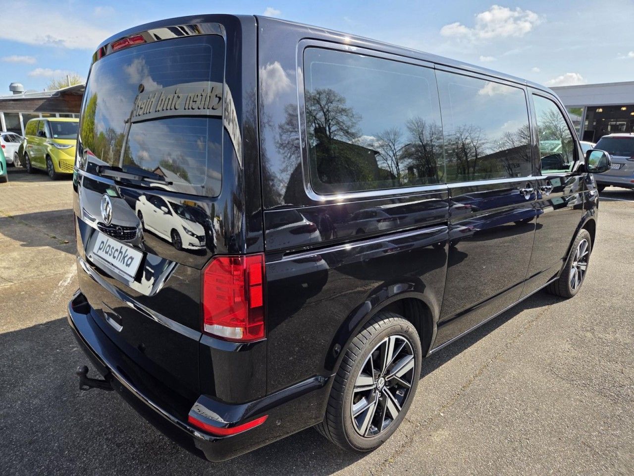 Volkswagen T6.1 TDI Multivan Comfortline - Samsaru's Car Outlet