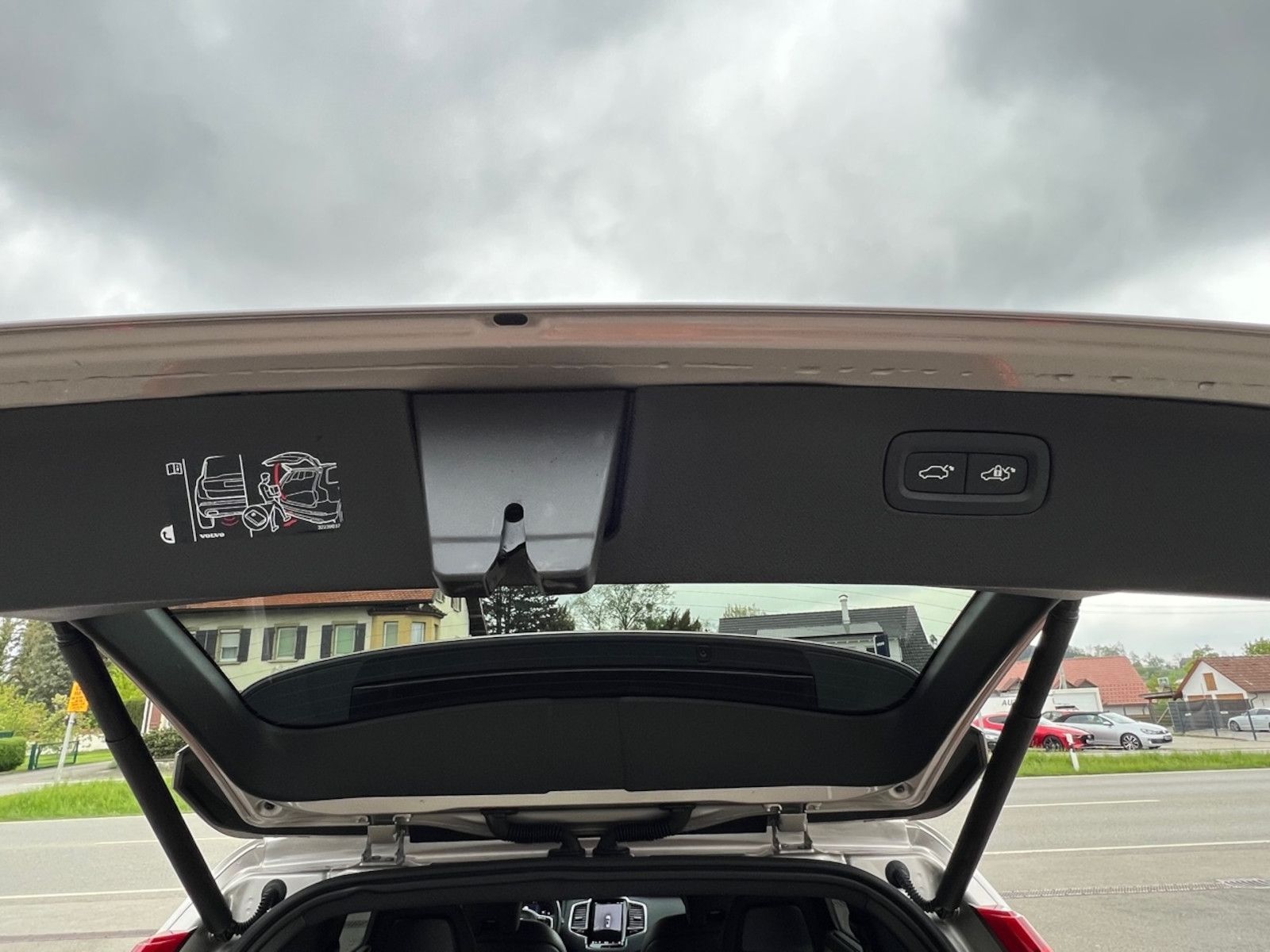 Volvo XC90 B5*Dark*NP  92280*7Sitz*Luftfahrw*Standhzg