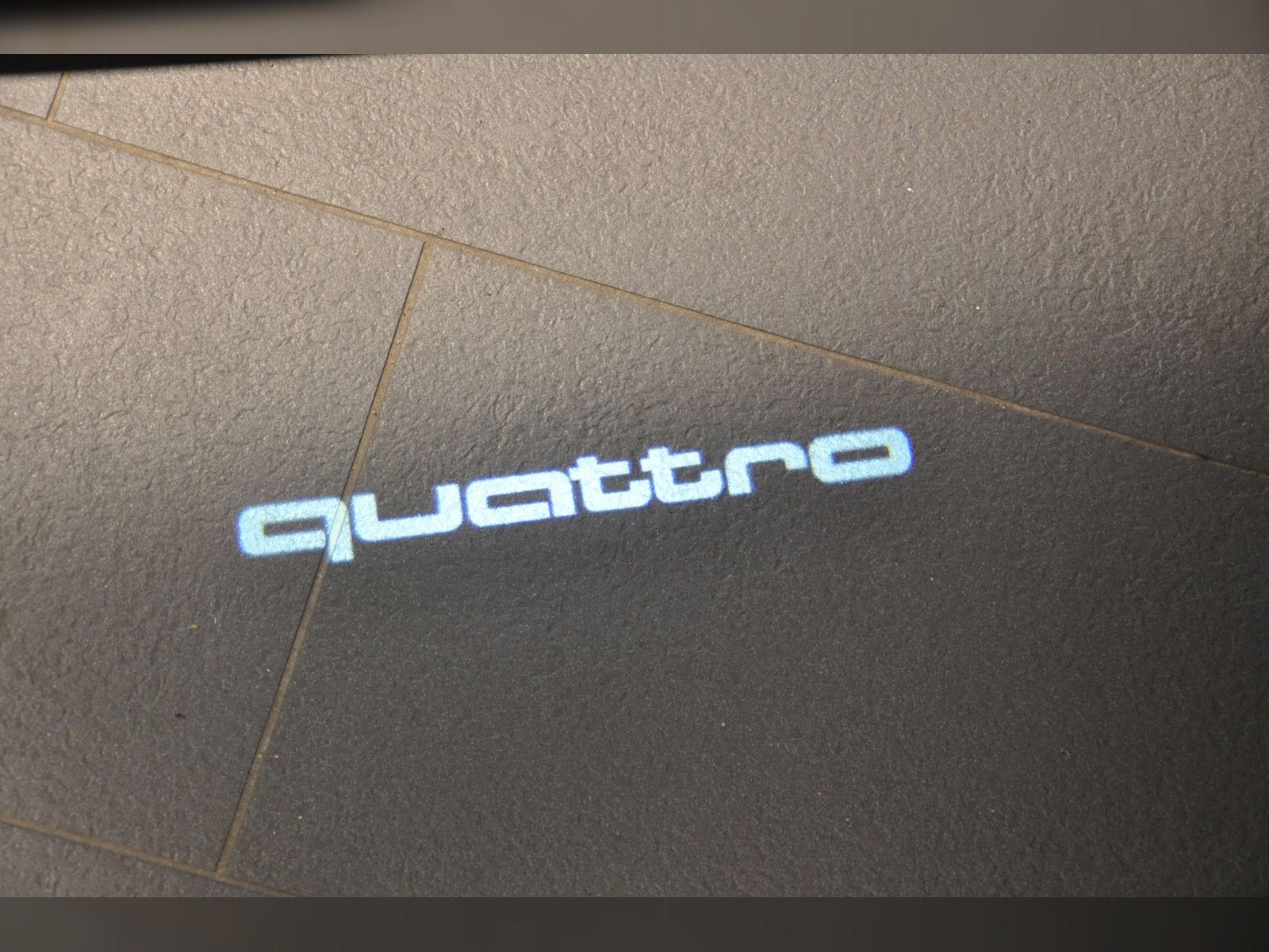 Audi A4 allroad quattro 40TDI Stadt+Tour LED Navi Pan