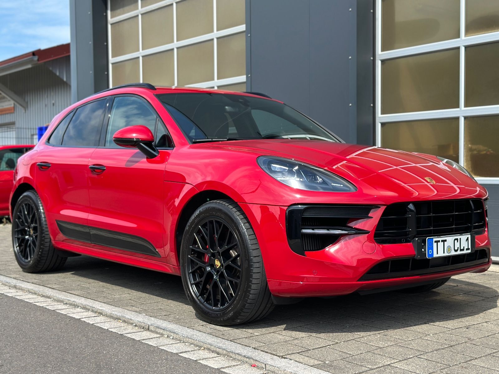 Porsche Macan GTS - Samsaru's Car Outlet
