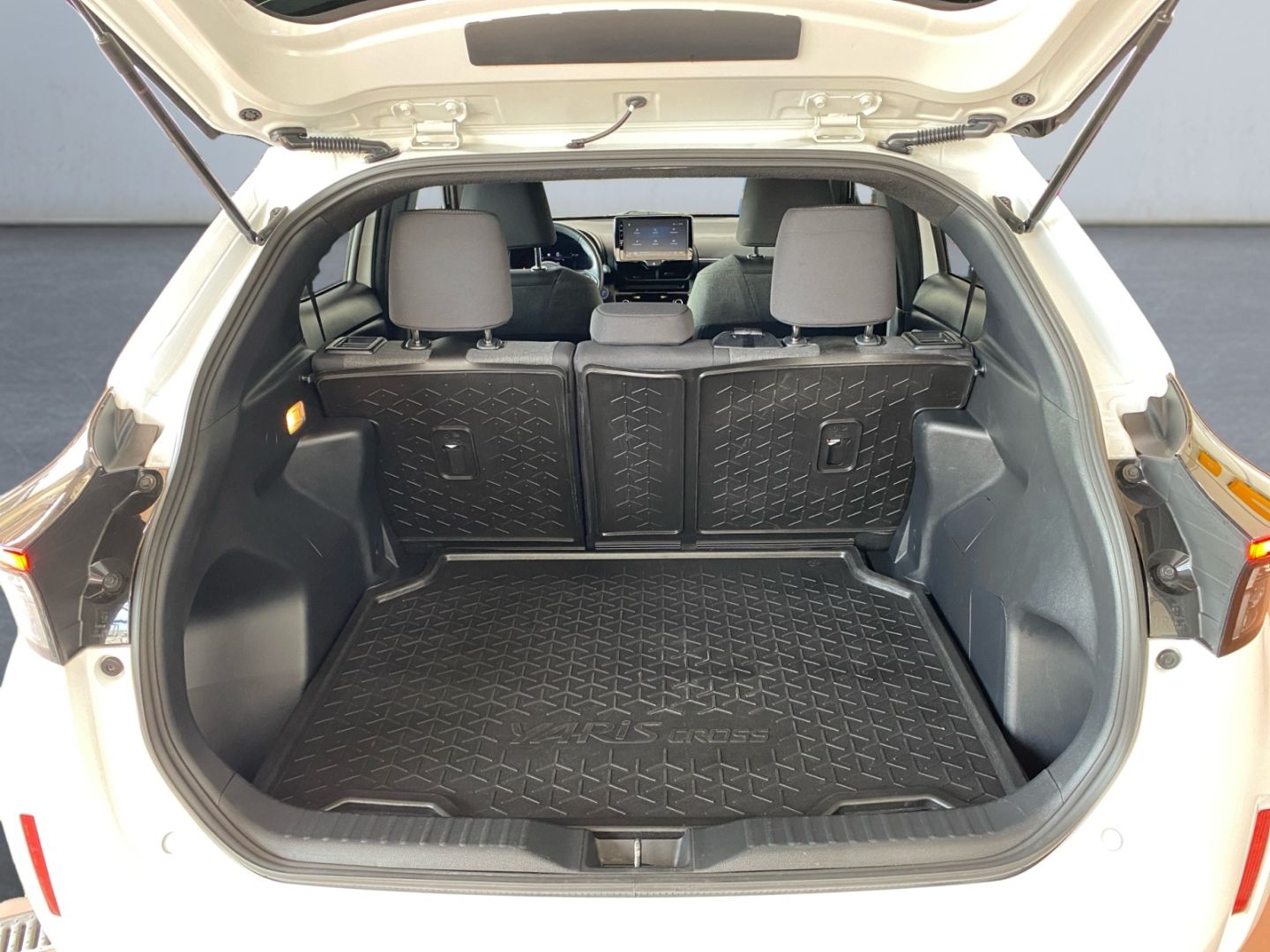 Toyota Yaris Cross Hybrid 1.5 Team D *Safety&Winter Pak