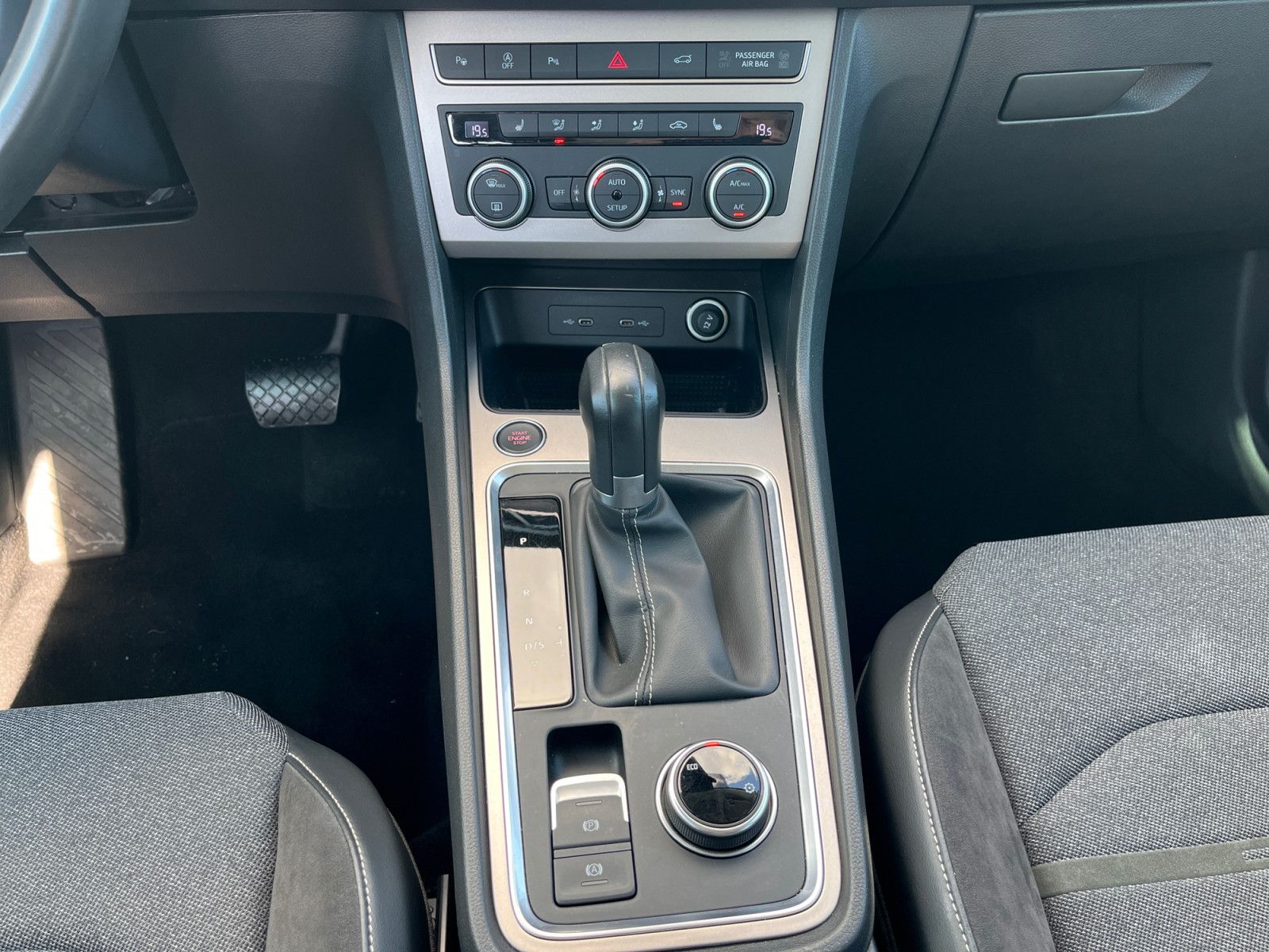 Seat Ateca 1.5TSI DSG Xperience  Navi AHK ACC LED CAM