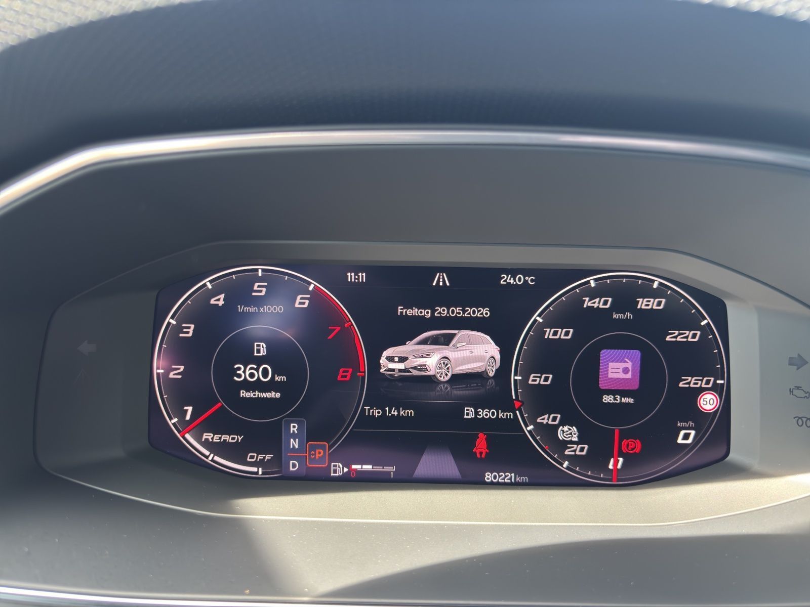 Seat Leon Sportstourer 1.5 eTSI FR RFK NAVI SHZ LED A