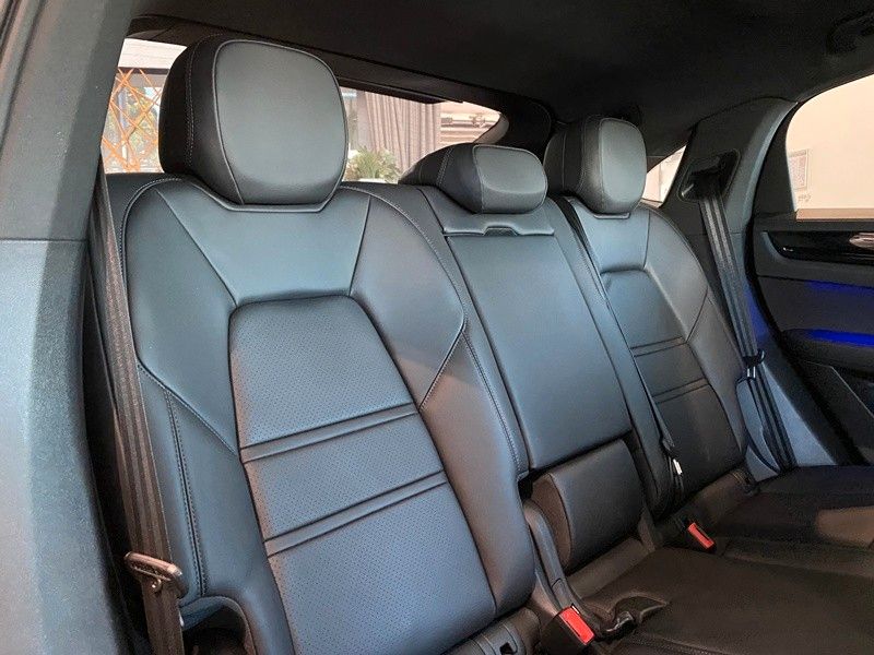 Porsche Cayenne Coupé Chrono PDLS+ PASM AHK ACC Sportabg