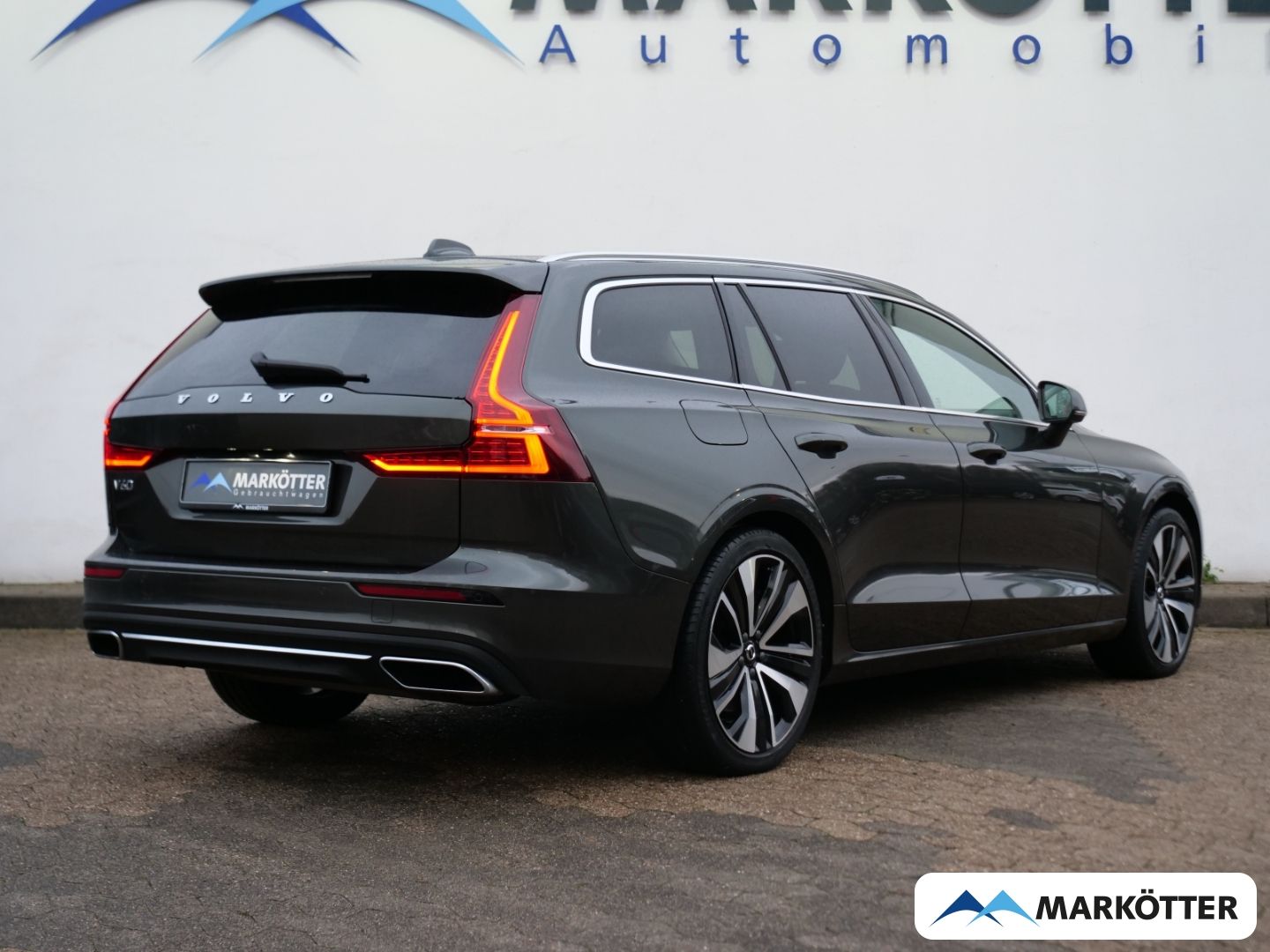 Volvo V60 T6 AWD Recharge Plus Bright  AHK/STHZ/PANO/