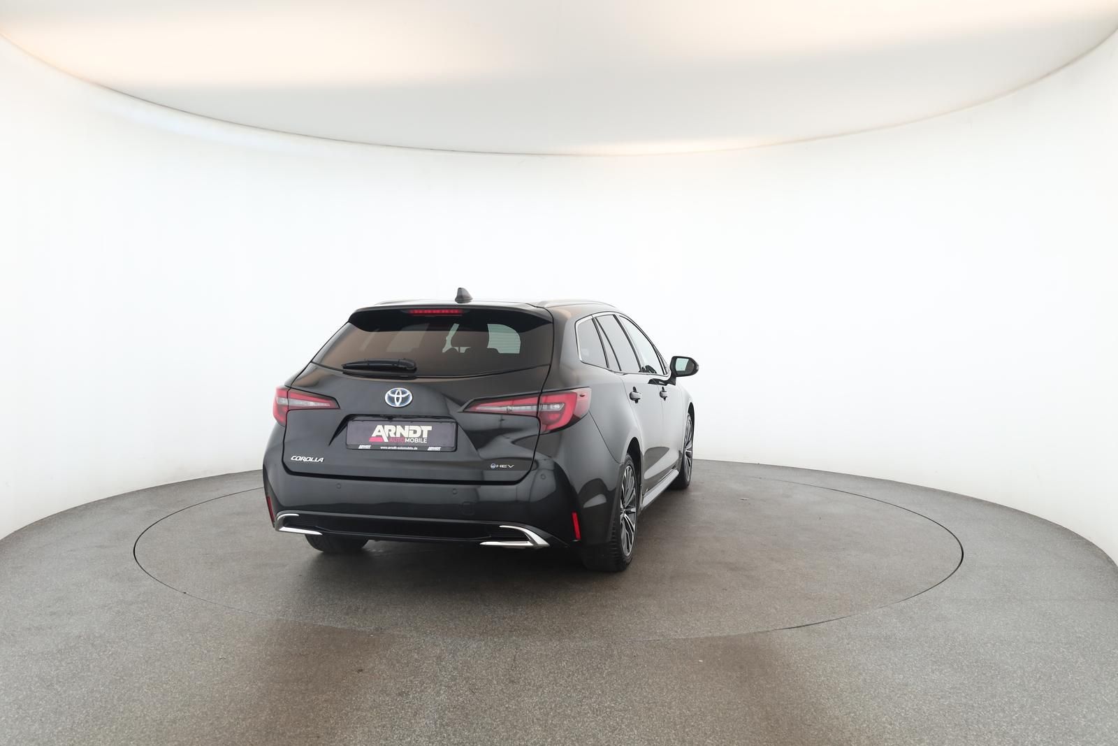 Toyota Corolla Touring Sports 2.0 CVT Team D Navi Kam