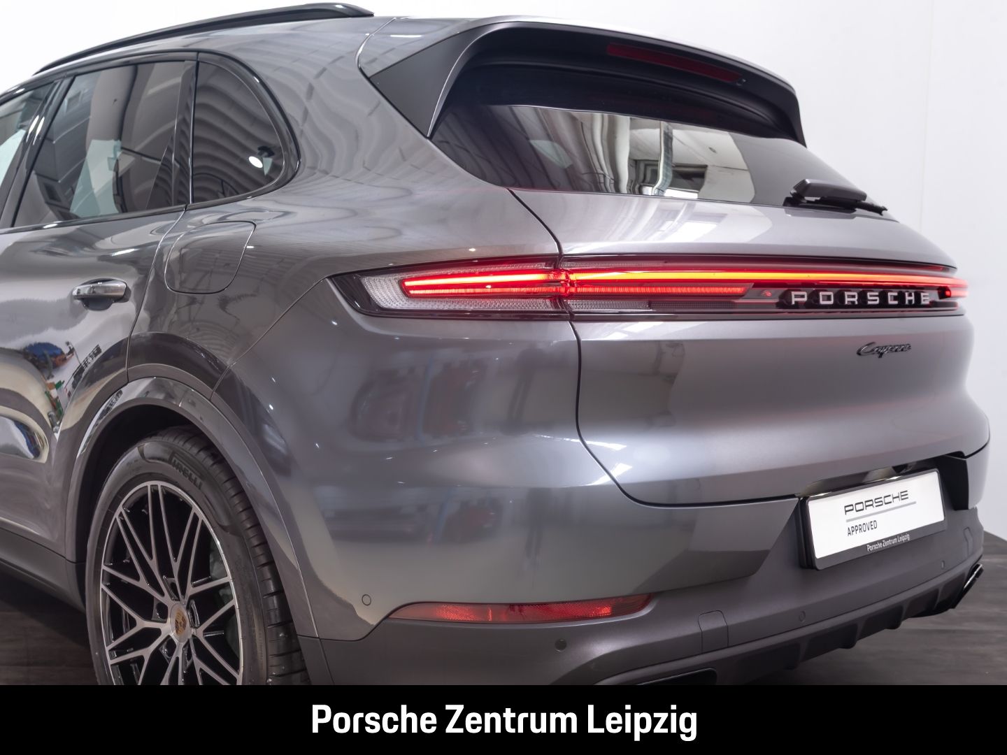 Porsche Cayenne E-Hybrid Sportabgas HeadUp Massage ACC