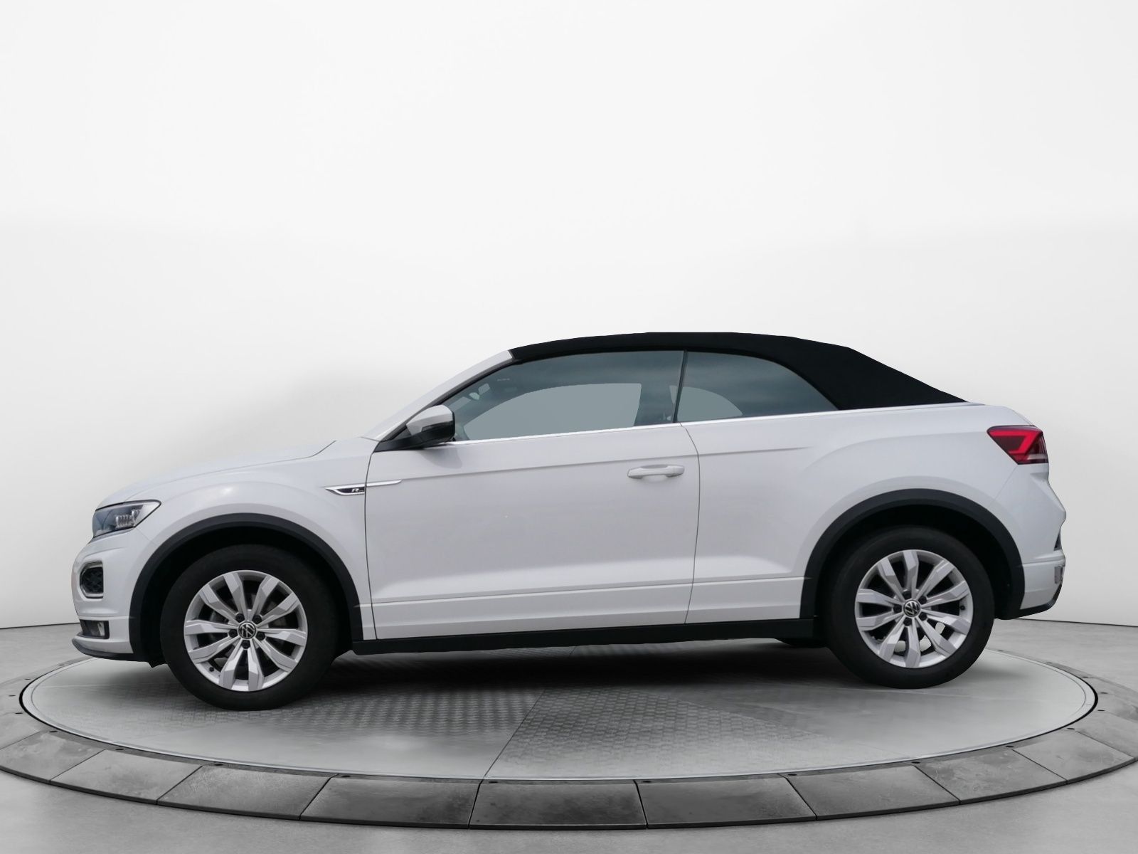 Volkswagen T-Roc 1.5TSI R-Line - Samsaru's Car Outlet