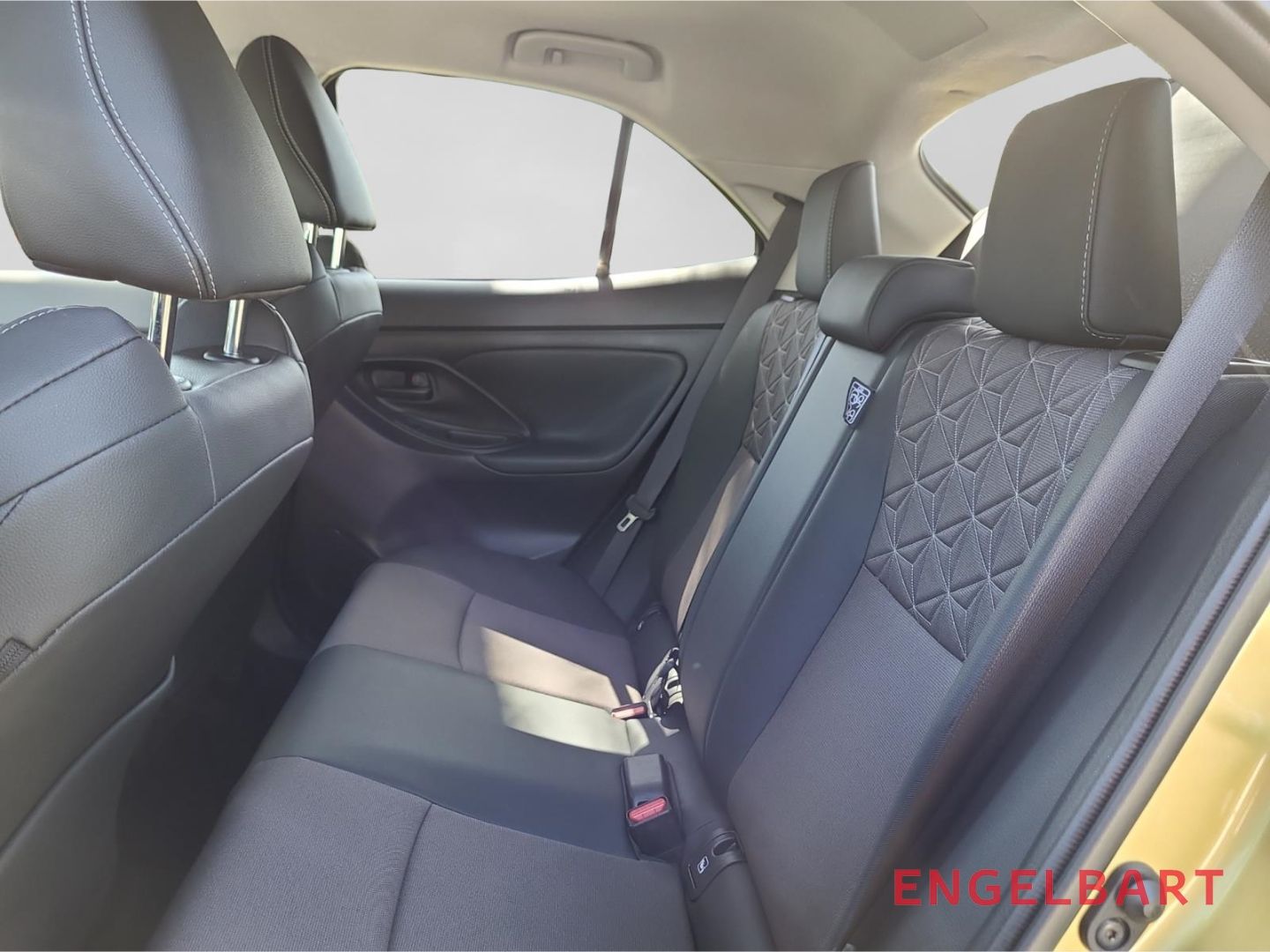 Toyota Yaris Cross Hybrid Elegant 1.5 VVT-iE  Matrix LE