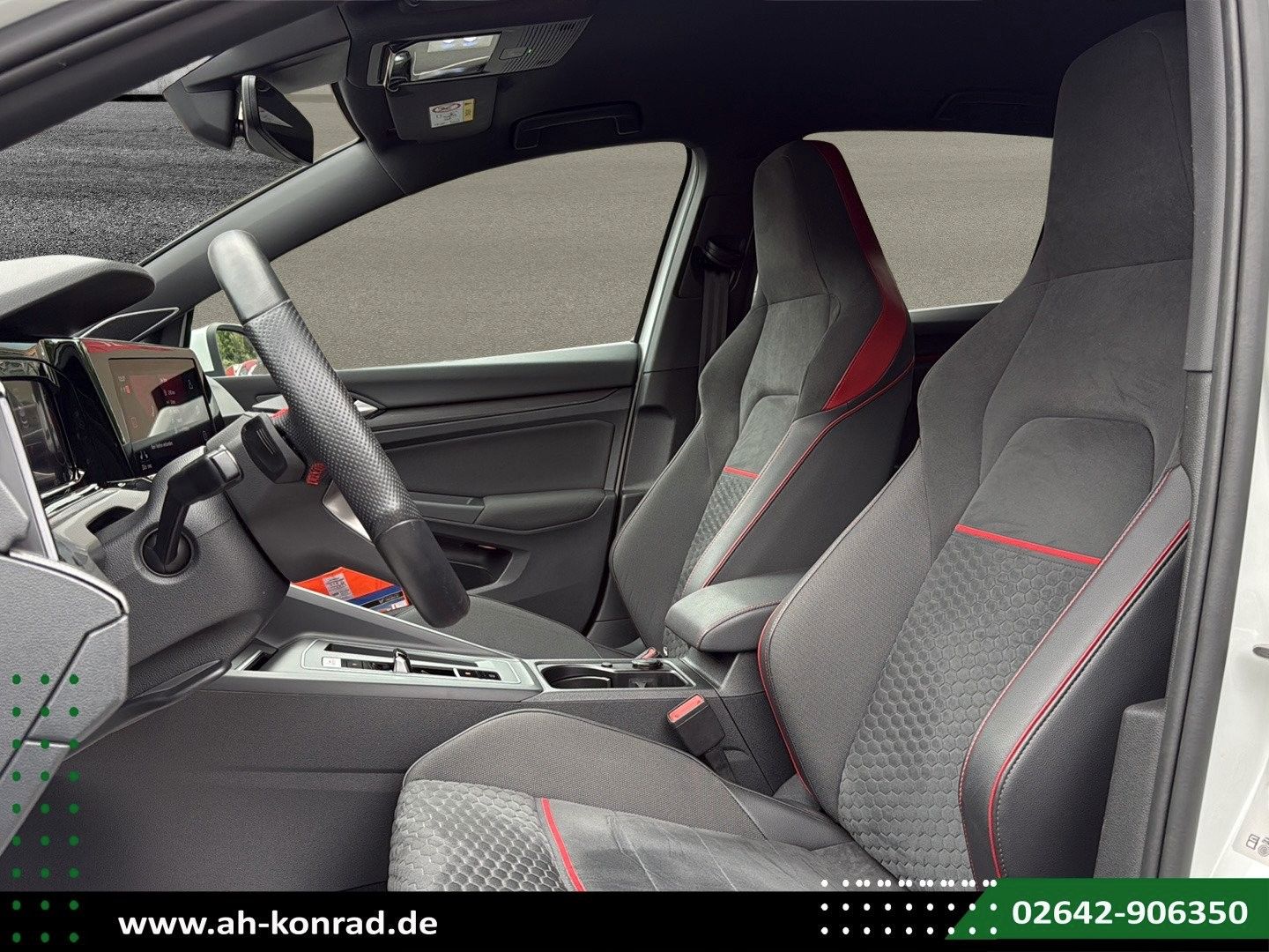 Volkswagen Golf VIII Lim. GTI Clubsport 2.0 TSI DSG - Samsaru's Car Outlet