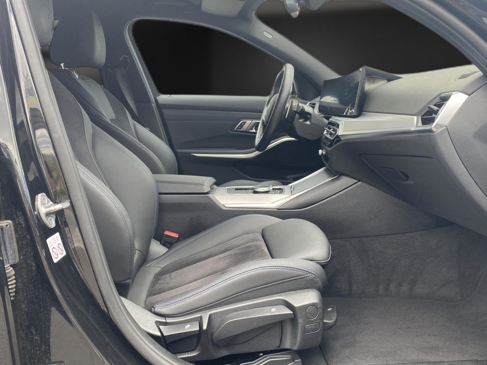 BMW 320 d xD M Sport - Samsaru's Car Outlet