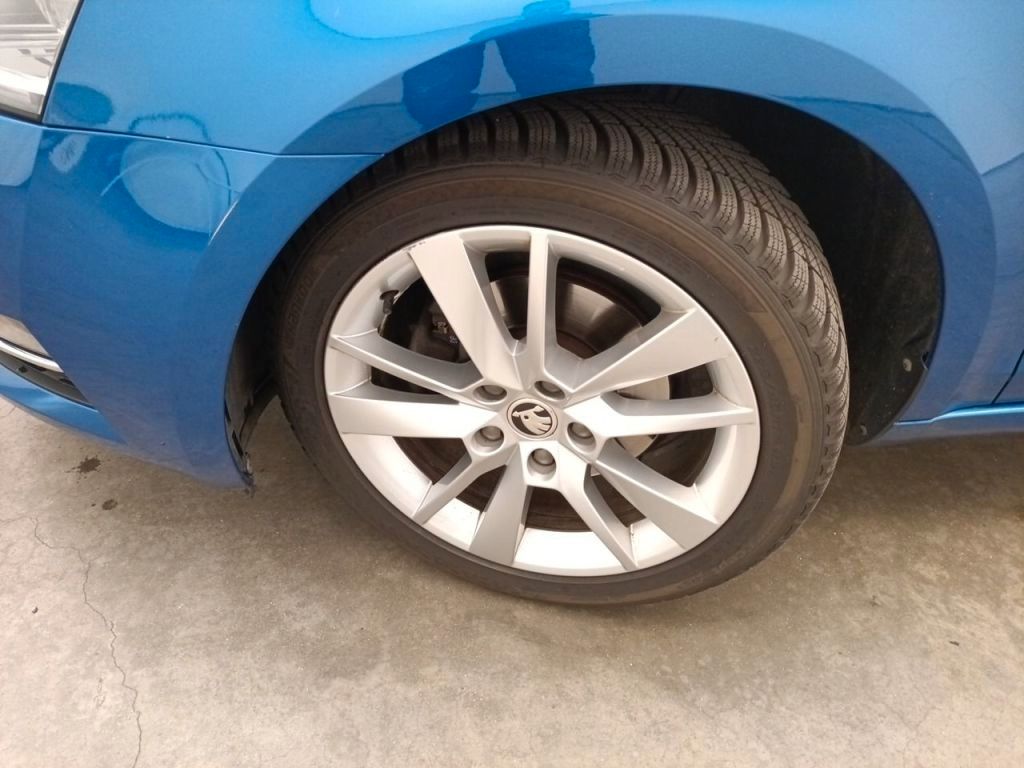 Skoda Octavia Combi Style 1.5TSI - Samsaru's Car Outlet
