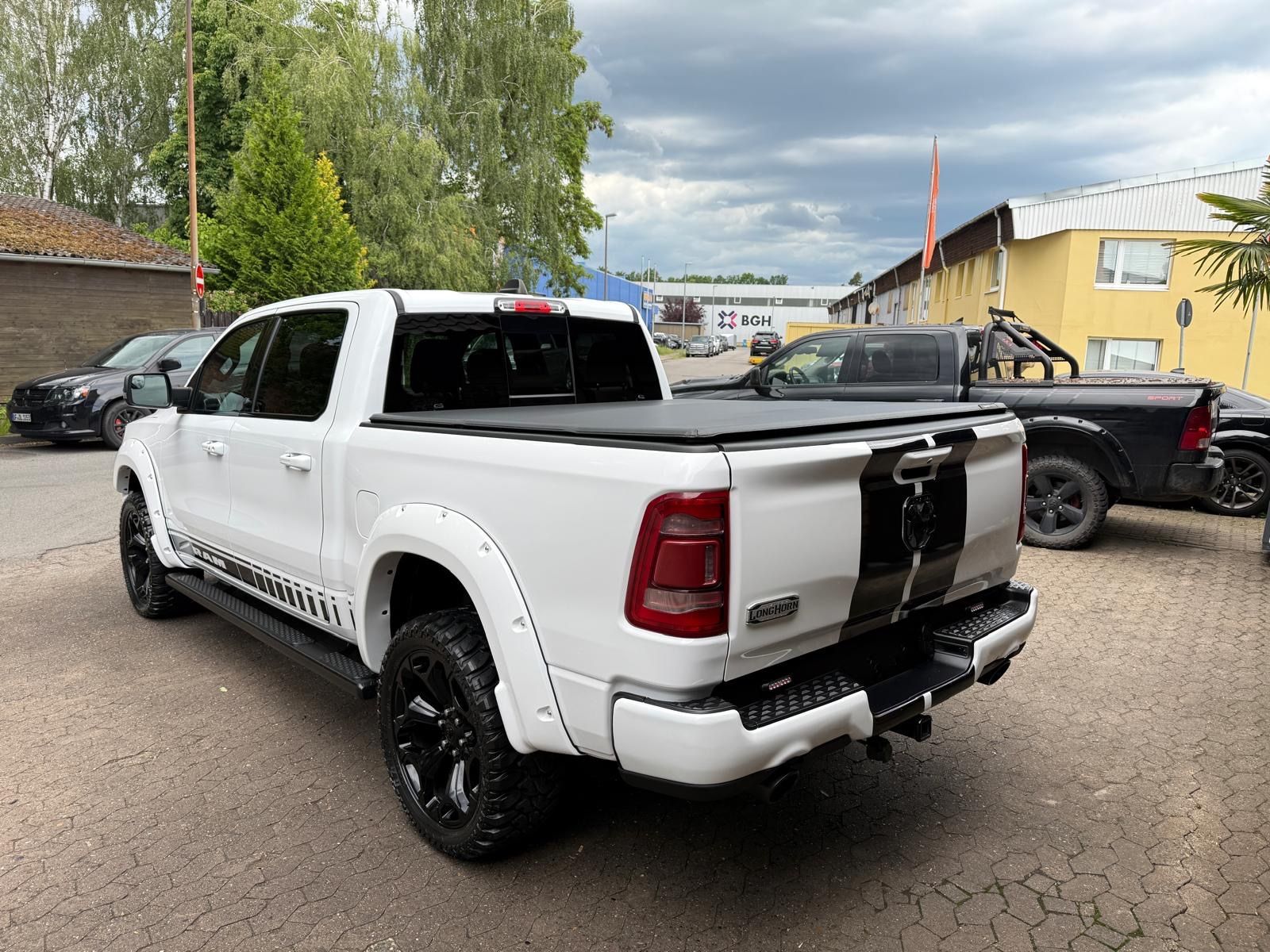 Dodge LONGHORN*LPG*DIGI-TACHO*12"RADIO*OFFROAD*AHK*NAV