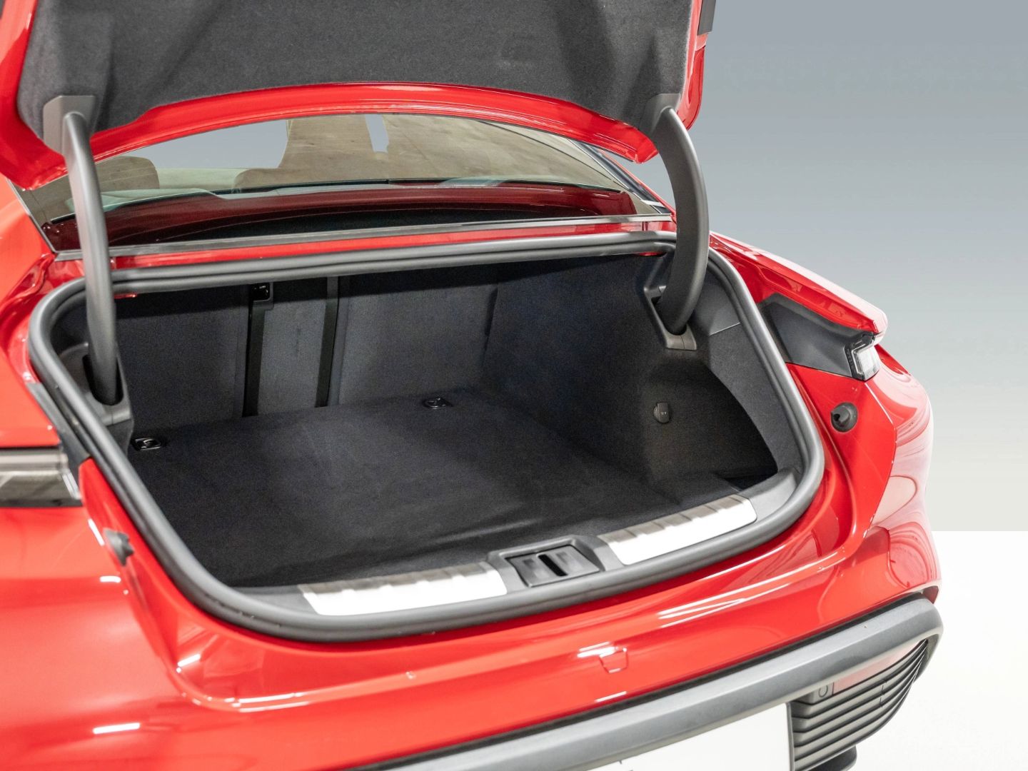 Porsche Taycan 4S Sport Chrono Paket InnoDrive BOSE