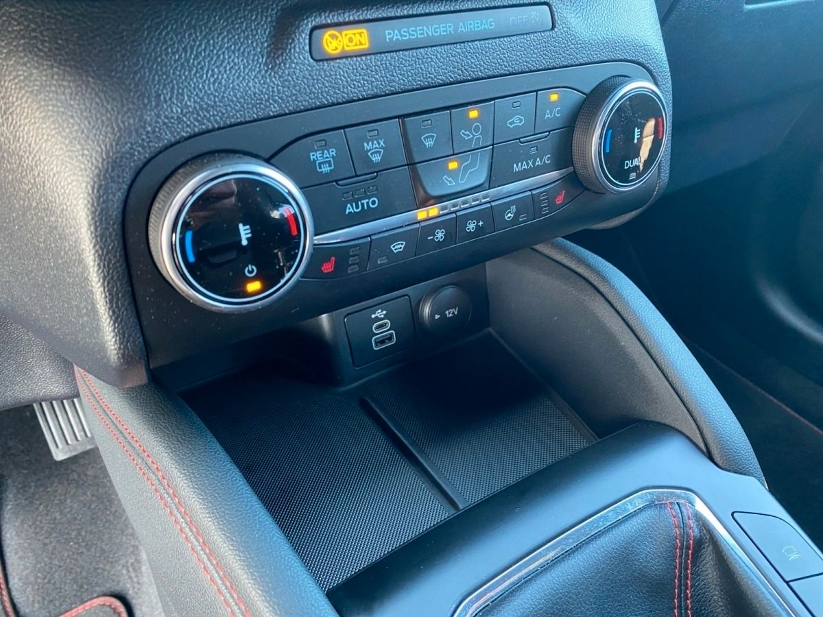 Ford Kuga ST-Line 1.5 FWD - Samsaru's Car Outlet
