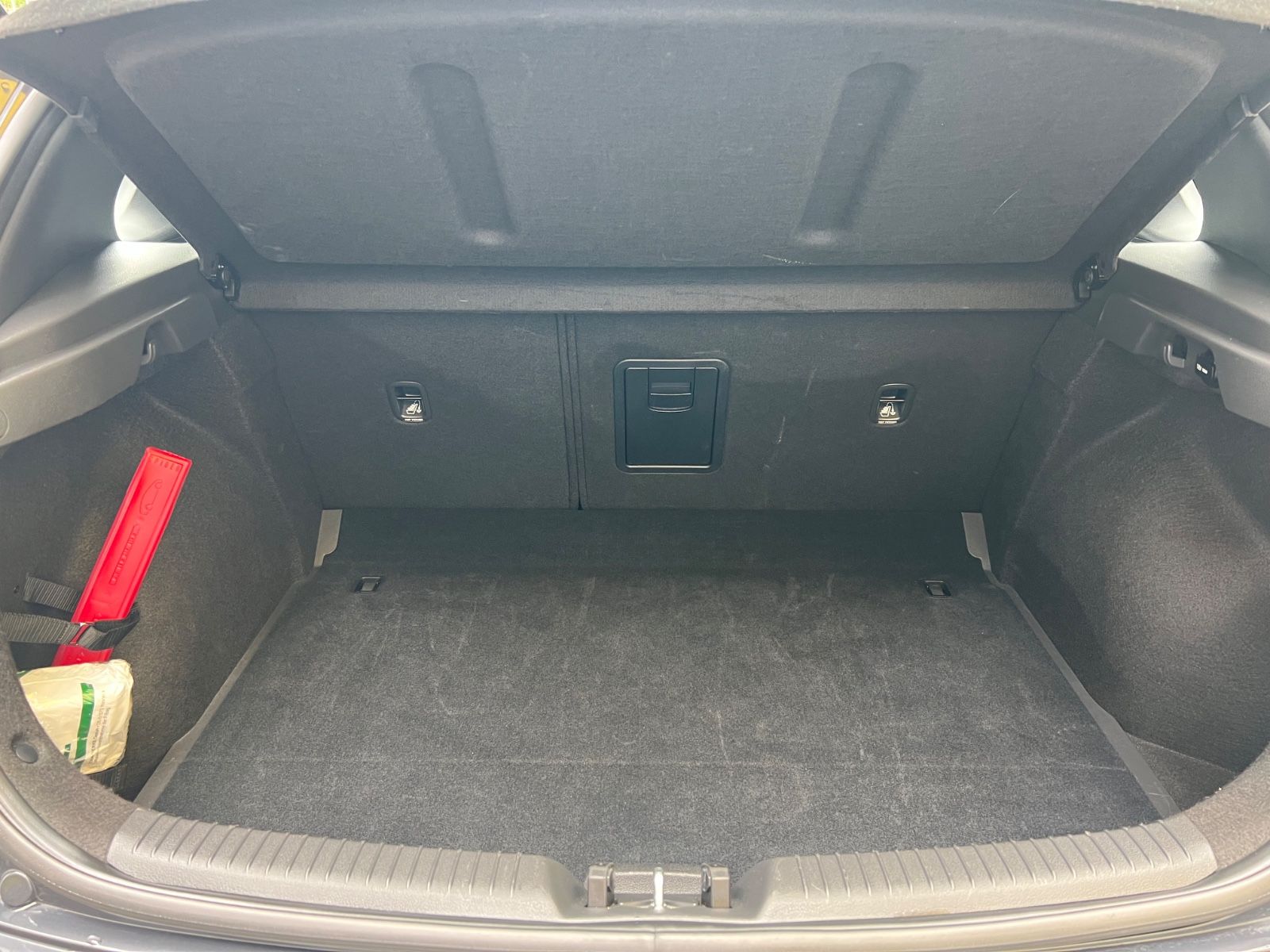 Hyundai i30 Trend Mild-Hybrid - Samsaru's Car Outlet