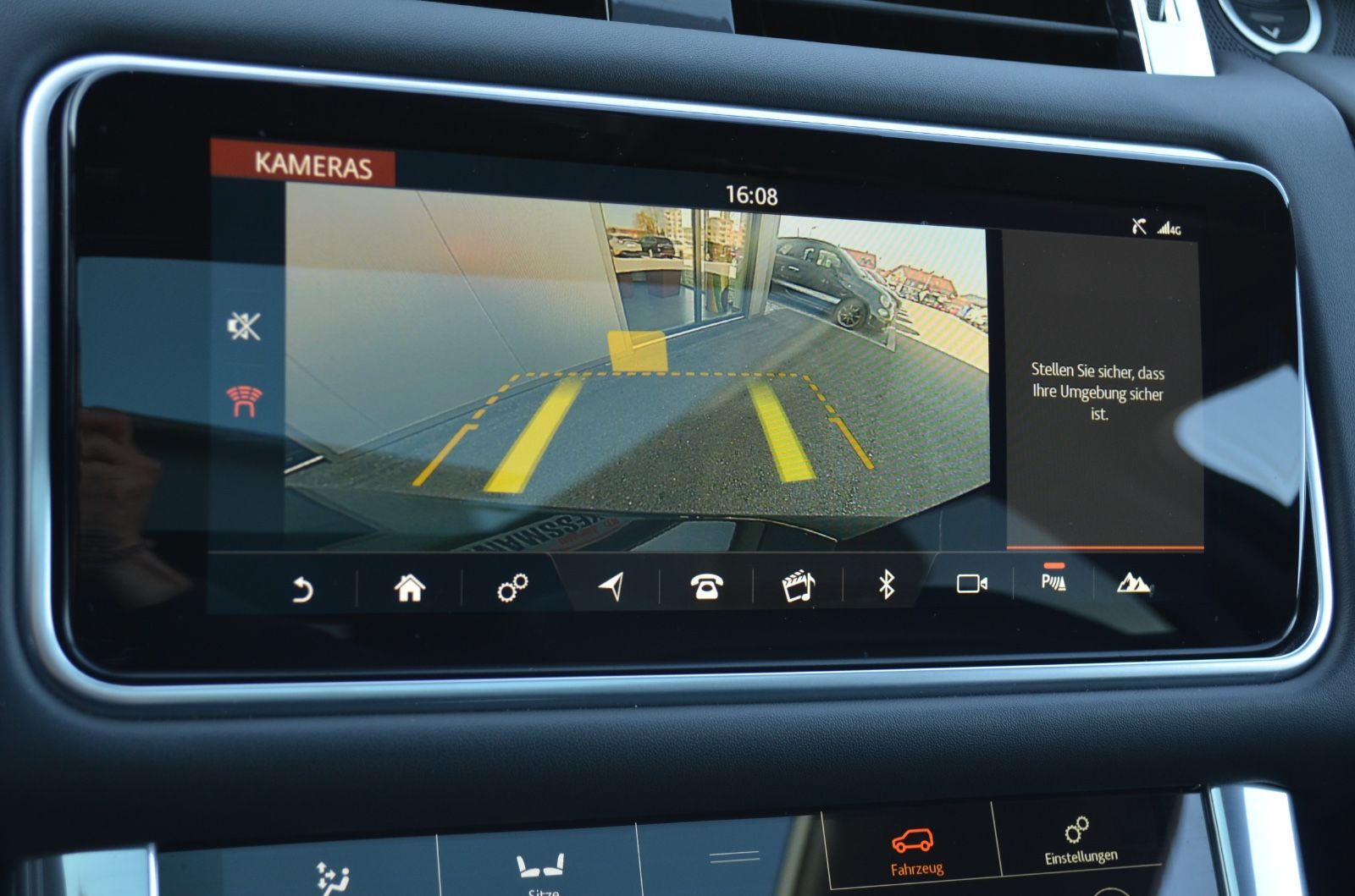 Range Rover Sport HSE Dynamic Stealth - Samsaru's Car Outlet