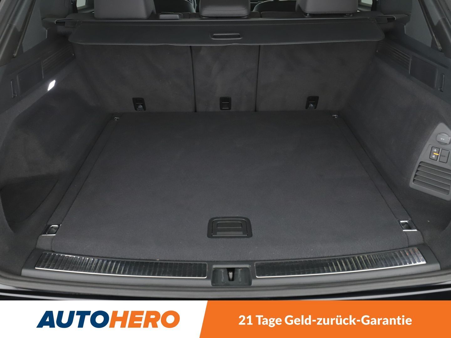 Volkswagen Touareg 3.0 eHybrid Elegance 4Motion - Samsaru's Car Outlet