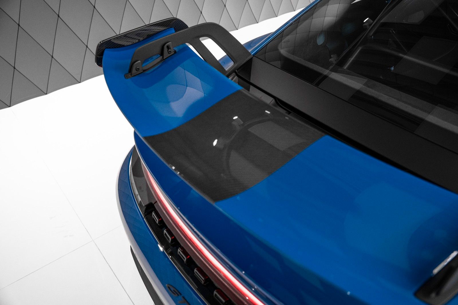 Porsche 992 GT3 - Samsaru's Car Outlet