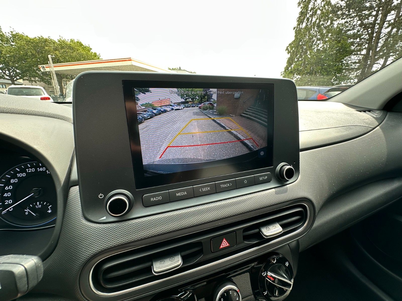 Hyundai Kona Pure 2WD - Samsaru's Car Outlet