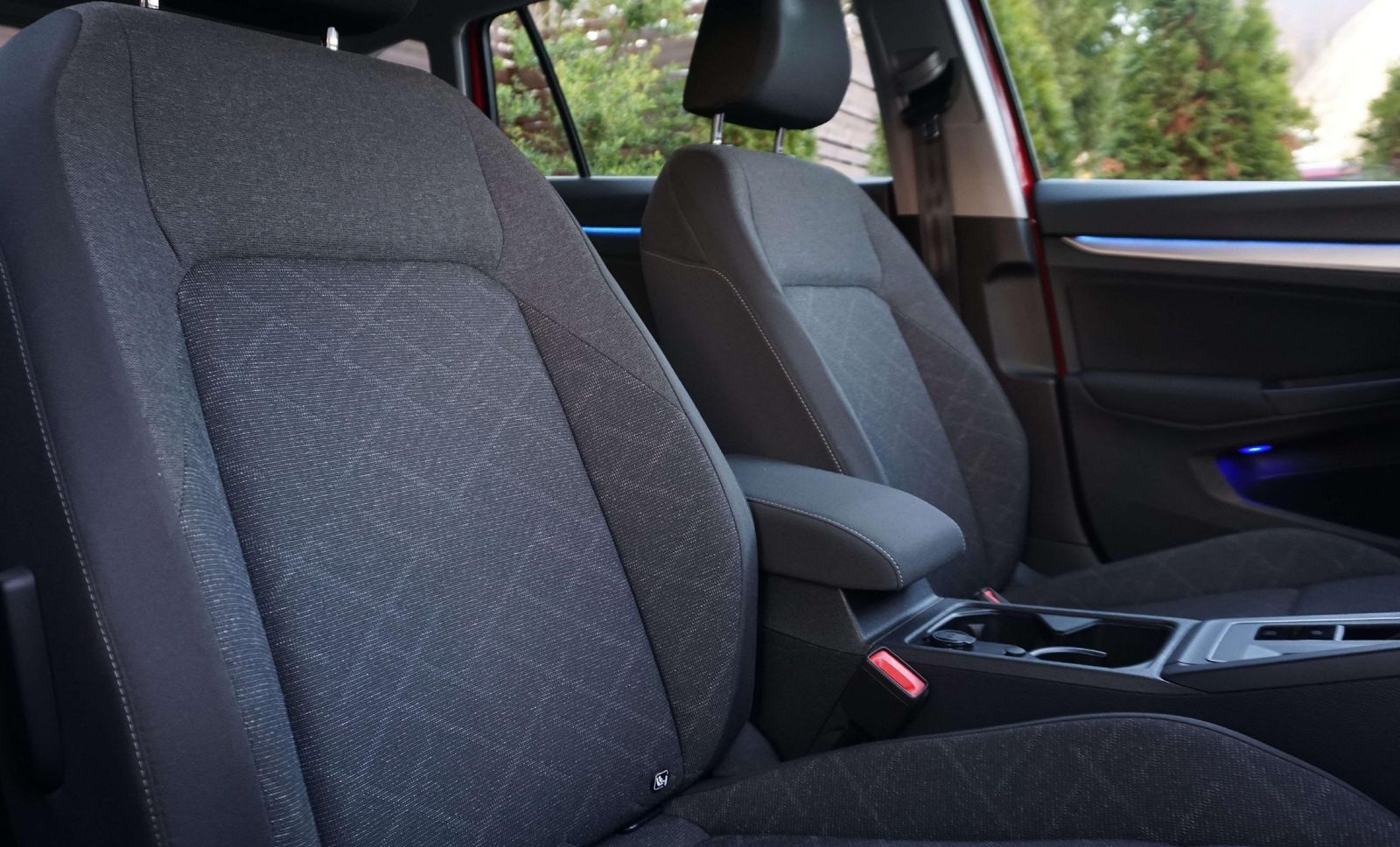Volkswagen Golf Variant Life - Samsaru's Car Outlet