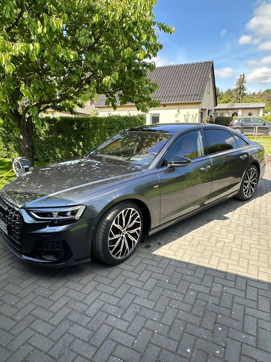 Audi A8 60 TFSI L quattro - Samsaru's Car Outlet