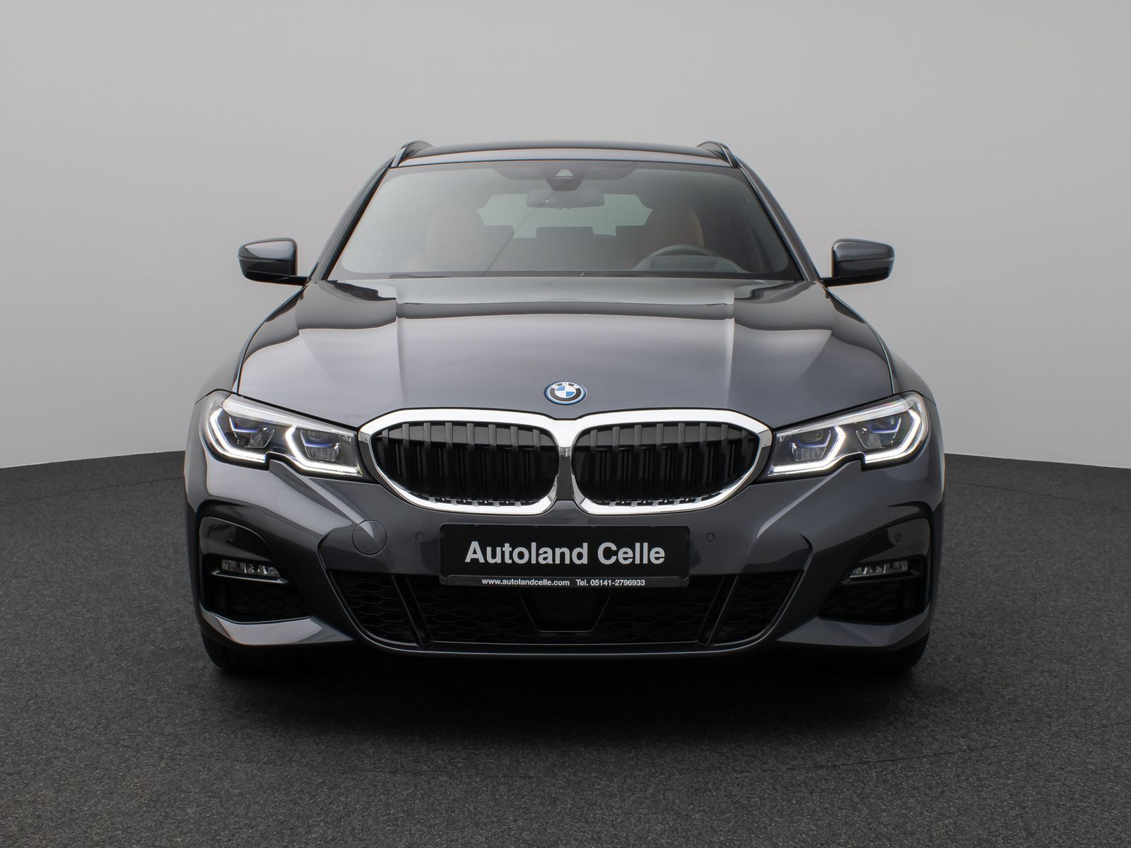 BMW 330e M Sport - Samsaru's Car Outlet