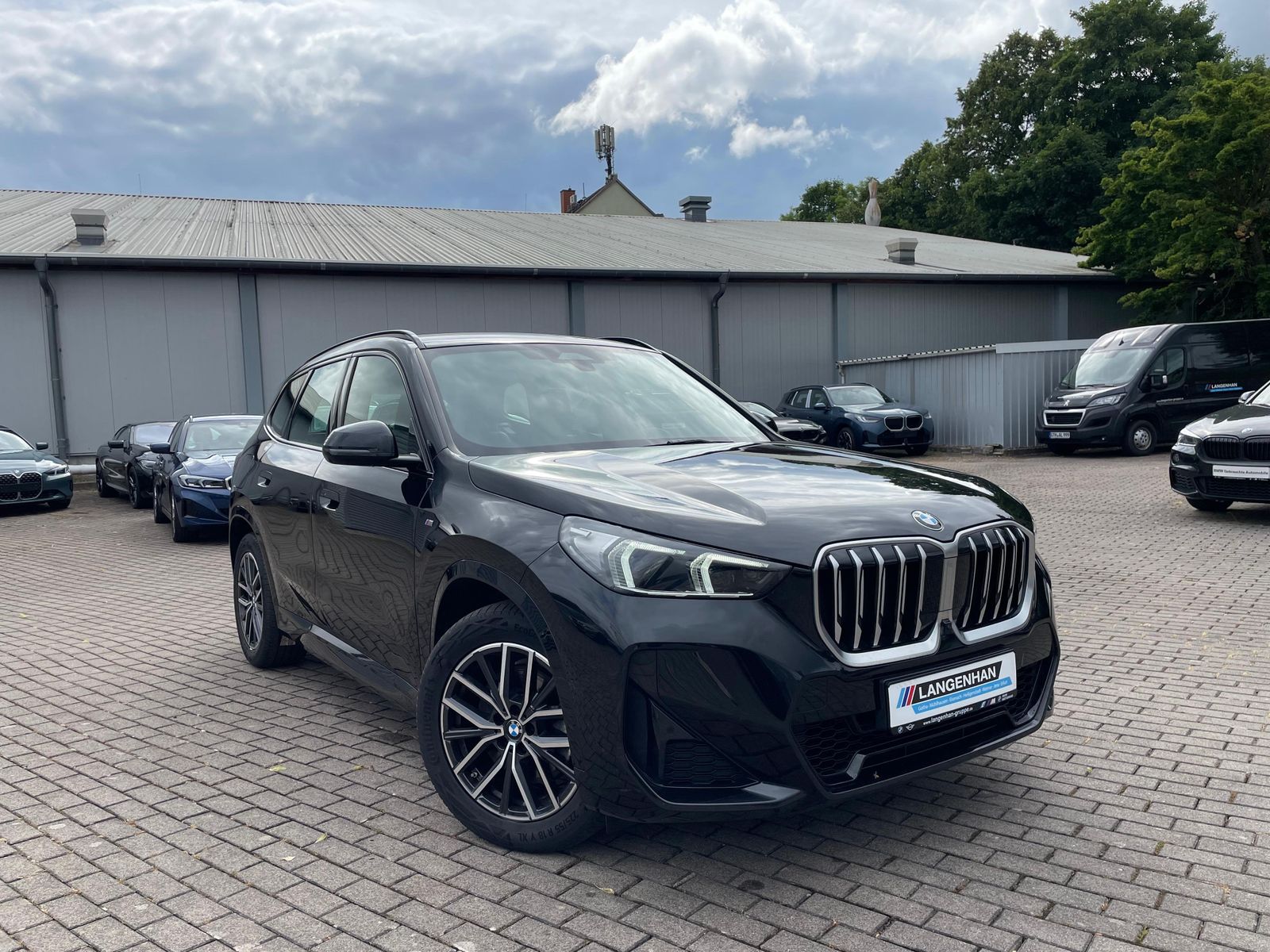BMW X1 xDrive23d M Sportpaket - Samsaru's Car Outlet