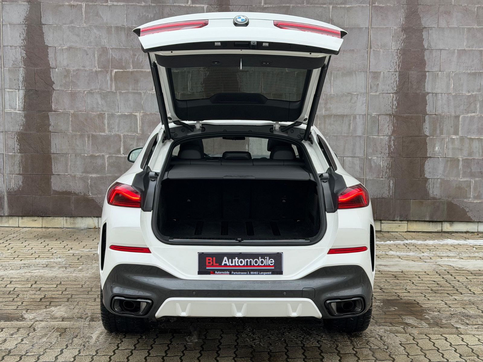 BMW X6 30d M SPORT PRO.LUFTFEDER.SOFTCL.PANO.AHK.22"