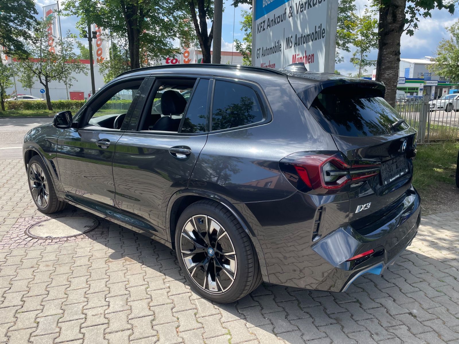 BMW iX3 Impressive*Panora*Head*360°*Laser*AHK*Kardon