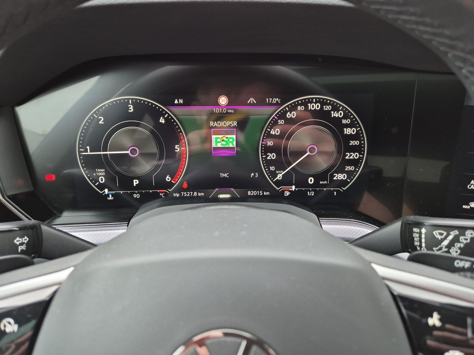 Volkswagen Touareg TDI R-Line 4M - Samsaru's Car Outlet