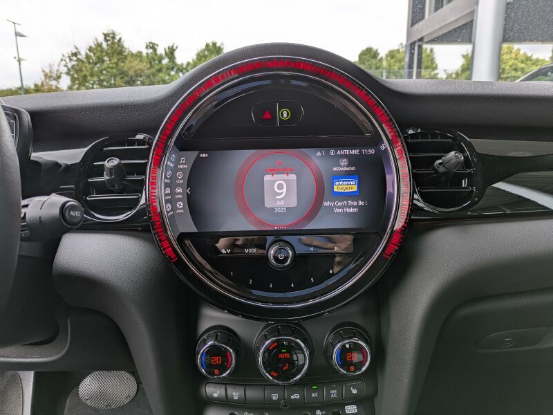 MINI Cooper Cabrio - Samsaru's Car Outlet