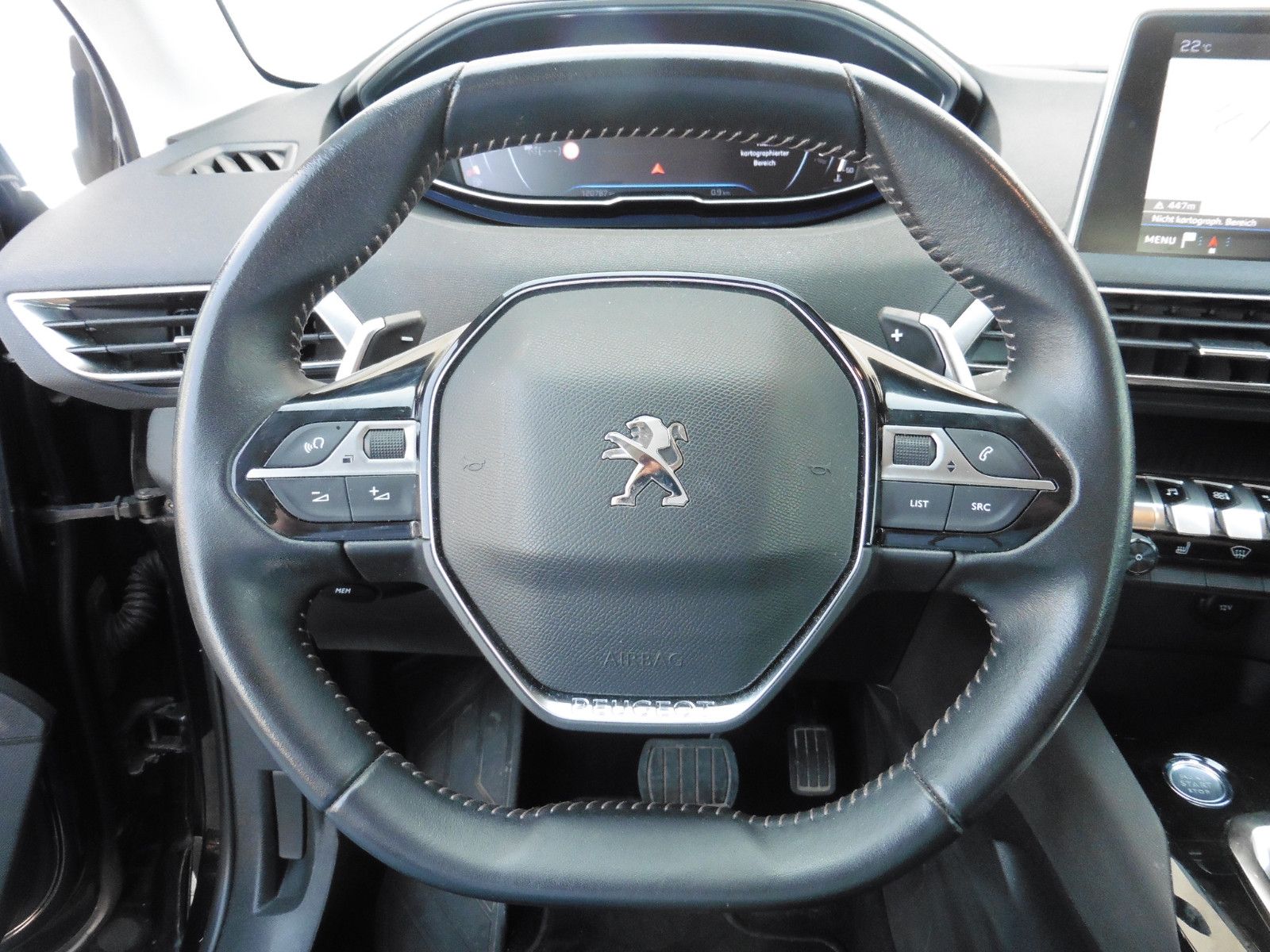 Peugeot 3008 BlueHDi 130 EAT8 - Samsaru's Car Outlet