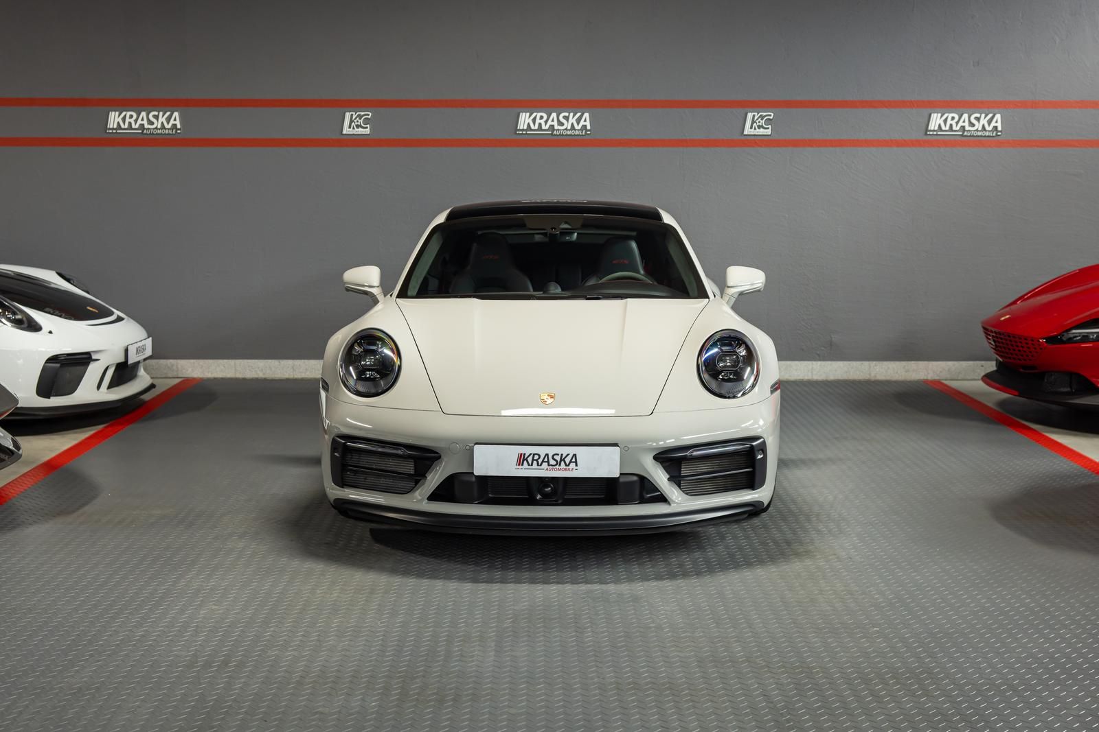 Porsche 911 Carrera 4 GTS Coupe PDLS+ BOSE PANO AERO-KIT