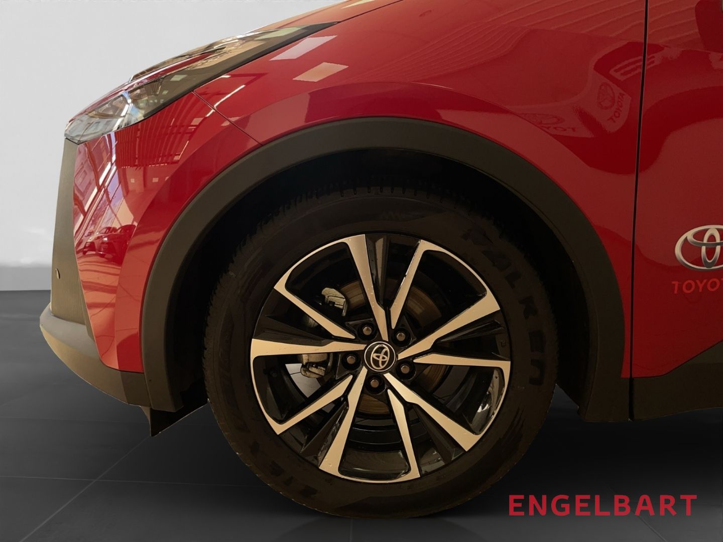 Toyota C-HR 1.8 Hybrid - Samsaru's Car Outlet