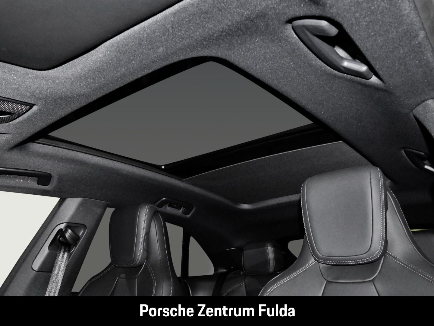Porsche Macan 4 Luftfederung BOSE LED-Matrix 21-Zoll