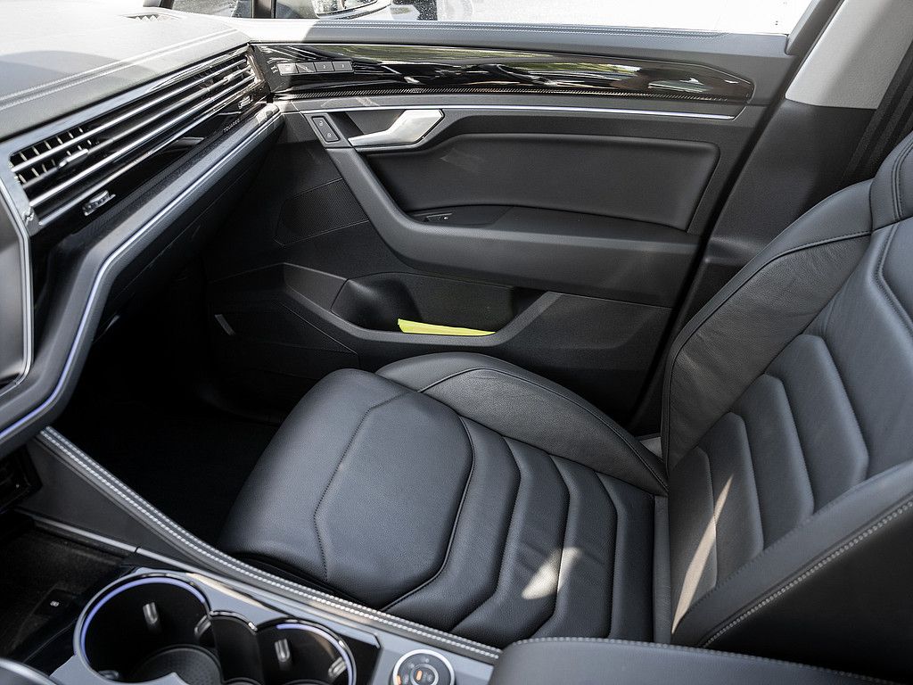 Volkswagen Touareg 3.0 TDI Elegance 4M STHZG AHK IQ DRIVE