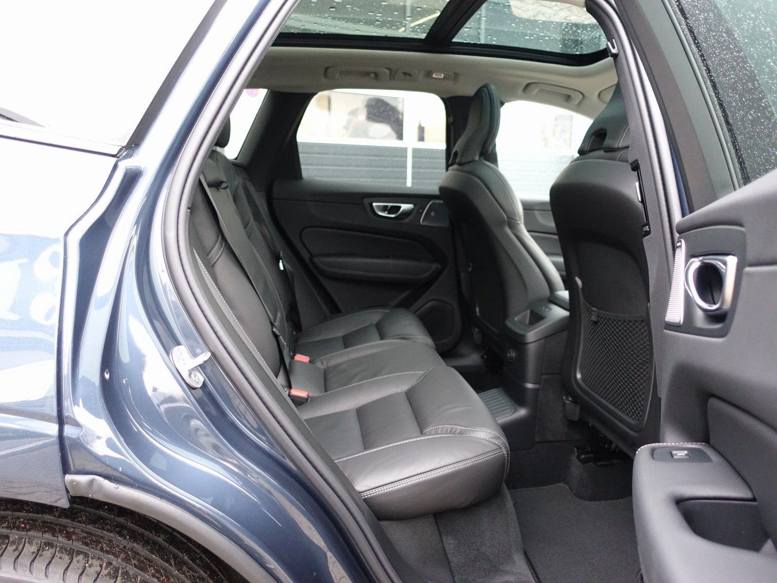 Volvo XC60 Ultra T8 AWD/Massage/Pano/360°/B&W/AHK