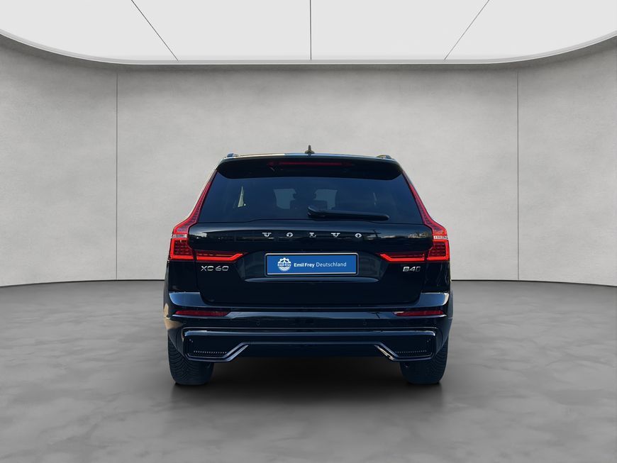 Volvo XC60 B4 D AWD Plus Dark