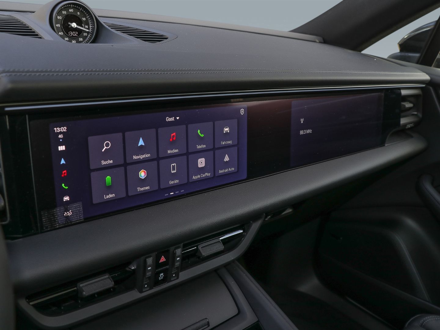 Porsche Macan 4S Surround-View LED-Matrix Abstandstempom