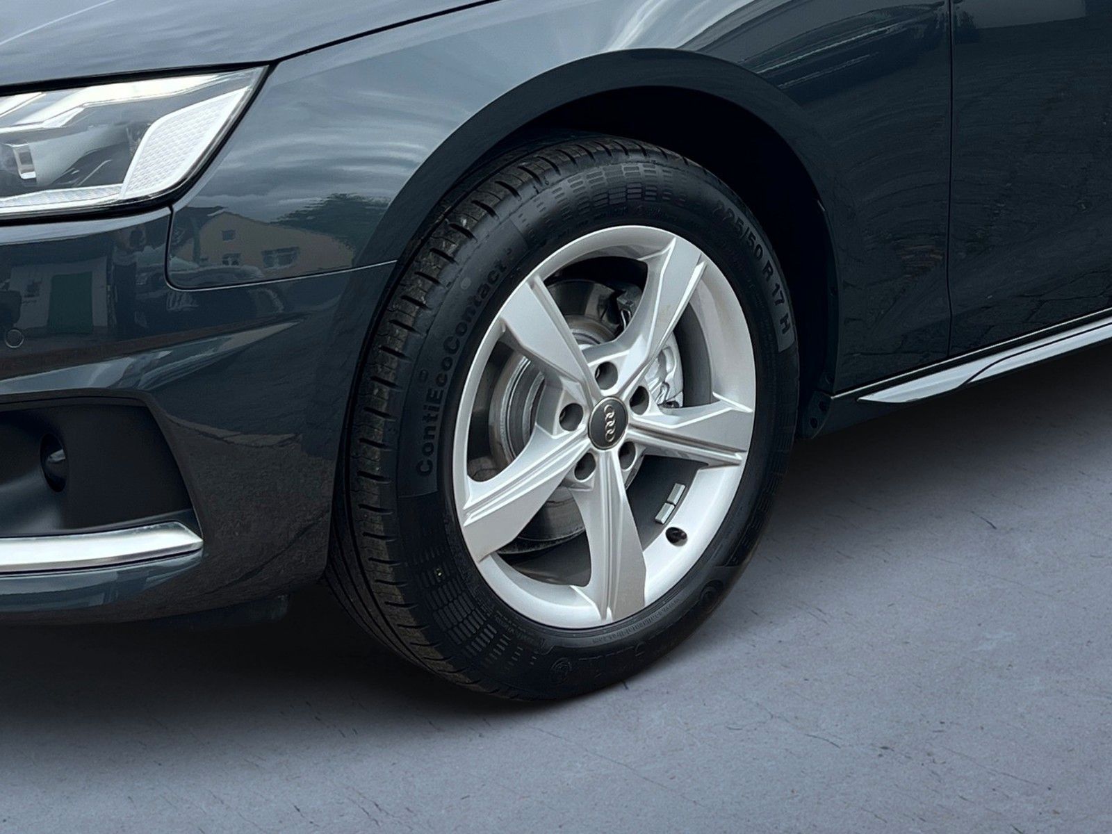 Audi A4 35 - Samsaru's Car Outlet