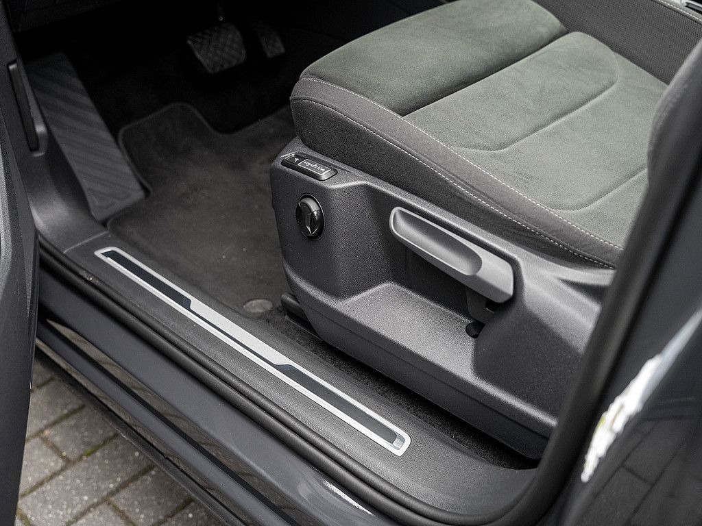 Volkswagen Tiguan 2.0 TDI Life 4M DSG AHK KAM H-K NAVI LED