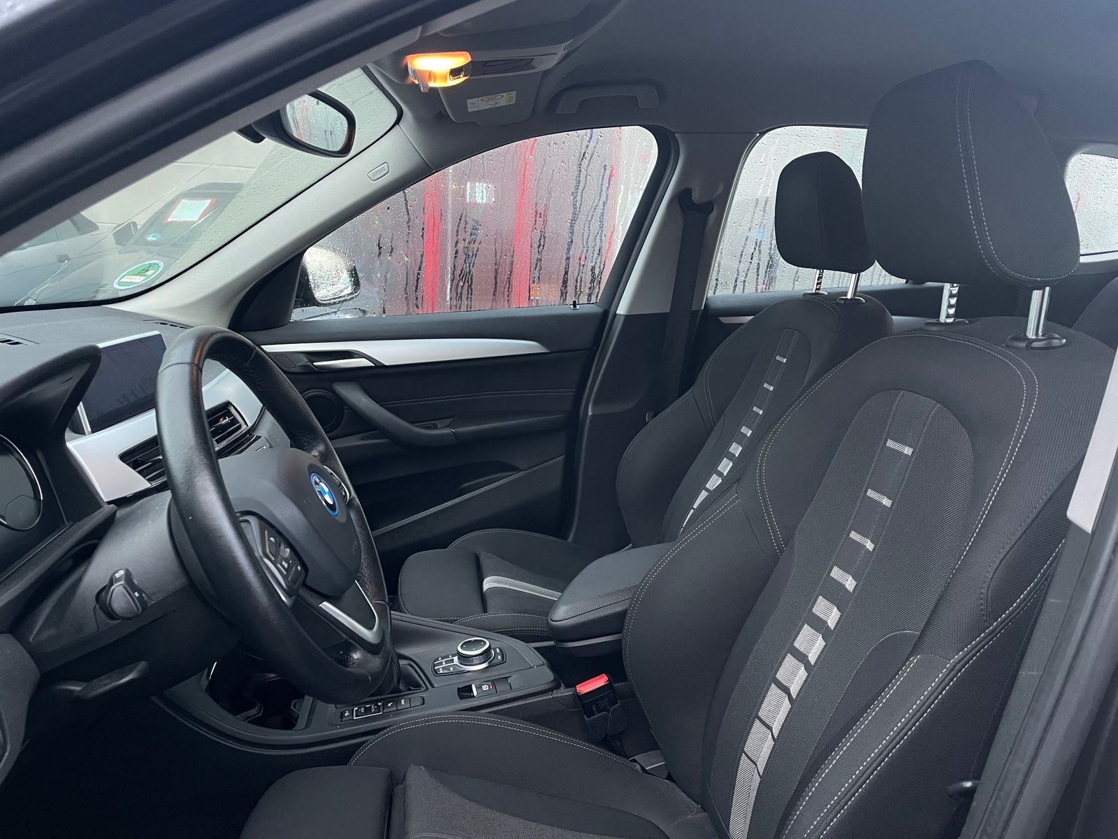 BMW X1 xDrive 25 e Advantage - Samsaru's Car Outlet