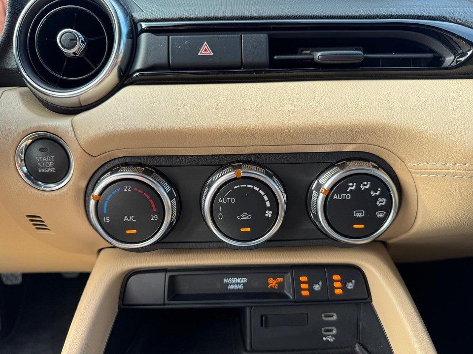 Mazda MX-5 2.0 (184PS) Schalter Kazari Allwetterr. Rüc