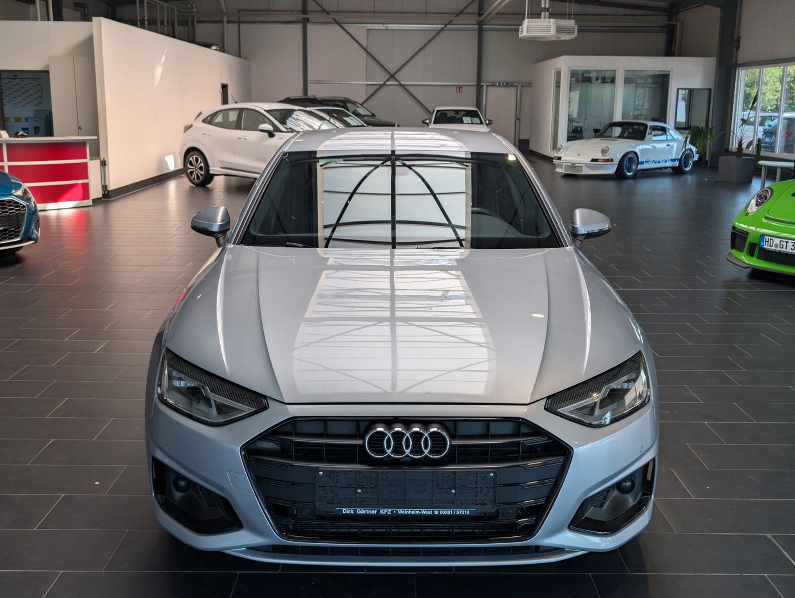 Audi A4 40 TDI S tronic advanced - Samsaru's Car Outlet