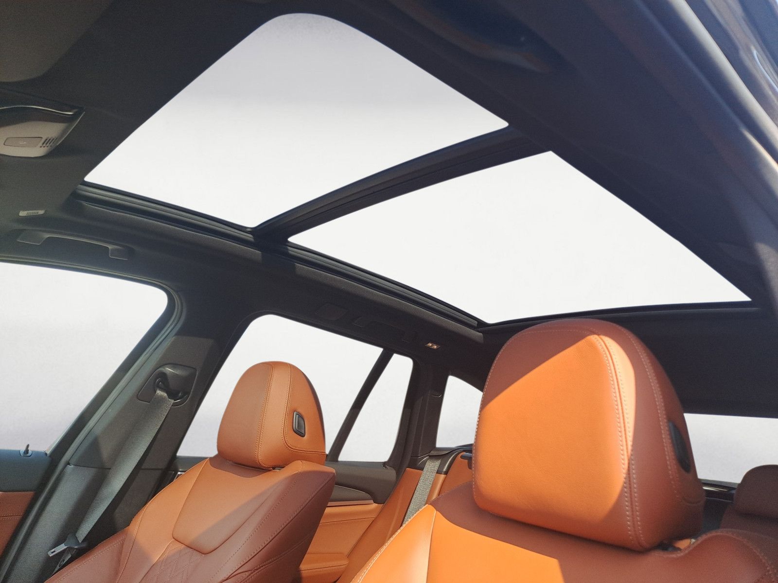 BMW X3 xDrive30i A M-Sport Paket Standheizung Head U